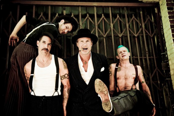 Պրեմիերա. Red Hot Chili Peppers - We Turn Red
