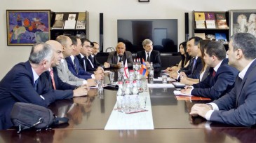 Սկսվել է Թբիլիսիի Պ. Ադամյանի անվան դրամատիկական թատրոնի շենքի վերանորոգումը