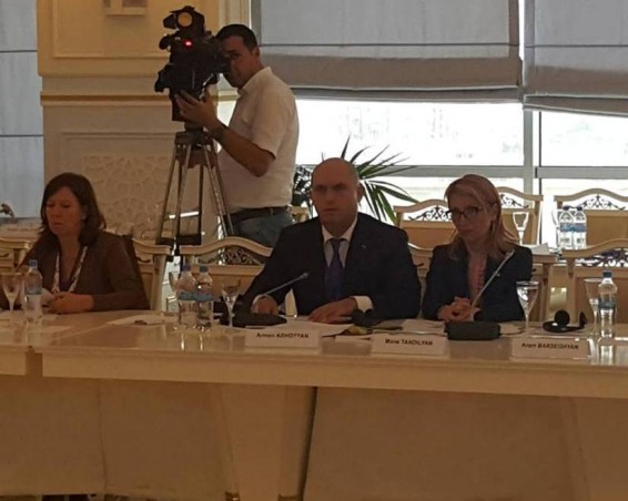 Արմեն Աշոտյանը Բաքվում հակադարձել է հակահայկական քարոզչությանը