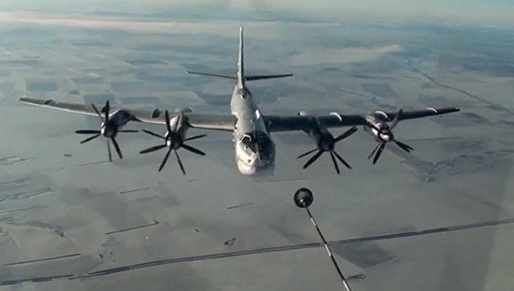 Бомбардировщики Ту-95МС нанесли удары по объектам террористов в Сирии