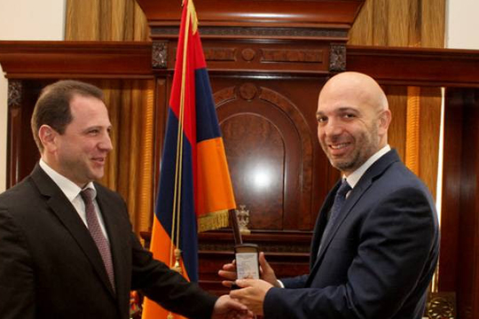 Դավիթ Տոնոյանն ընդգծել է աղետներին դիմակայելու հարցում պետական և մասնավոր կառույցների համագործակցության կարևորությունը