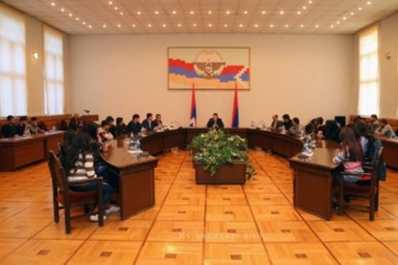 «Մենք պետք է մաս կազմենք ապագայի նորարարություններին». Արայիկ Հարությունյանը՝ ՀՊՏՀ ուսանողներին