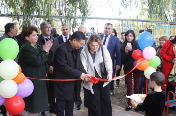 «Բարի գալուստ Հայաստան» դիվանագիտական ասոցիացիայի նախագահն ու ՀՀ-ում Չինաստանի դեսպանն այցելել են Գյումրու «Ժպիտ» մանկապարտեզ