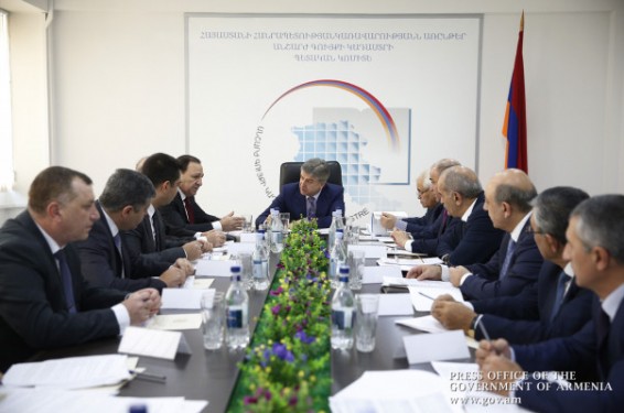 Վարչապետը ծանոթացել է կադաստրի համակարգի ընթացիկ աշխատանքներին և իրականացվող բարեփոխումներին
