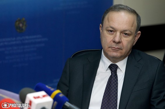 Министр пообещал принудительное лечение всем туберкулезникам в Армении