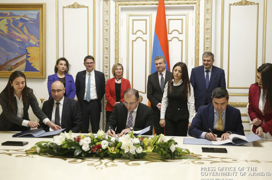 Կառավարության և Վերականգնման վարկերի բանկի միջև համագործակցության համաձայնագրեր են ստորագրվել