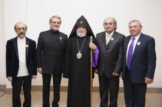 Մայր Աթոռում տեղի ունեցավ շքանշանների հանձնման արարողություն