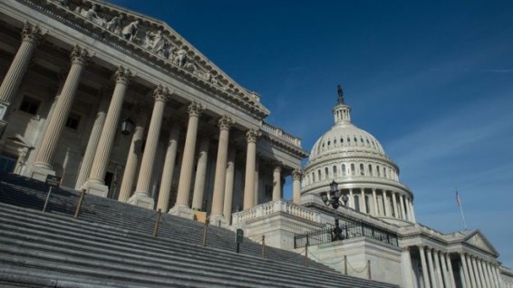 Правительство США может остаться без денег из-за спора о мигрантах