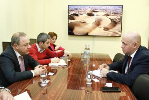 Առողջապահության նախարարը քննարկել է ՎԶԵԲ-ի հետ համագործակցության հարցեր