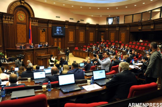 Գնաճ միշտ եղել է, կա և լինելու է. պետք է մեղմել հարկային կոշտ քաղաքականությունը. ԱԺ-ում Հարկային օրենսգրքի շուրջ ելույթներ հնչեցին