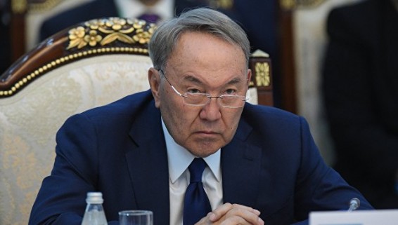 Назарбаев утвердил новый казахский алфавит на основе латиницы