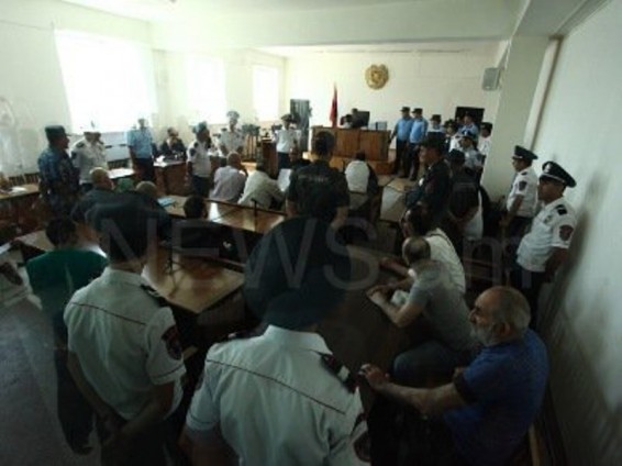 Պետք է քրեական գործ հարուցվի Պետրոս Պետրսյանի դեմ Պավլիկ Մանուկյանին «թուրք» անվանելու համար․ պաշտպան
