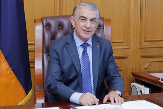 Դուք օգնում եք աշխարհին լինել հանդուրժող ու ավելի գթասիրտ. Արա Բաբլոյանի շնորհավորական ուղերձը՝ Կանանց տոնի առթիվ
