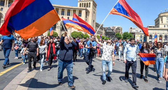 Рыжков призвал политические силы в Армении к конструктивному диалогу