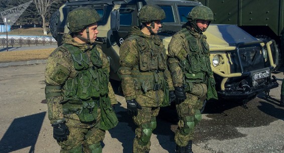 Военнослужащие базы в Гюмри отреставрировали ко Дню Победы более 100 мемориалов