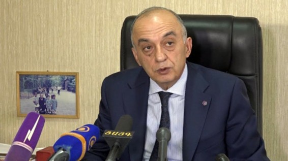 Ректор Ширакского государственного университета заявил, что не намерен подавать в отставку