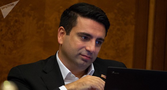 Спикер парламента подтвердил решение Симоняна сложить депутатский мандат