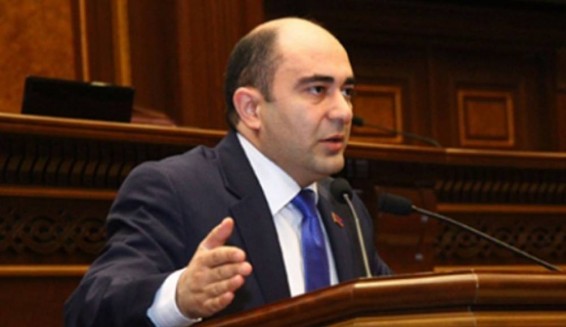 Ընկել է ընդամենը մի ծառ, բայց դեմներս անտառներ են՝ խիտ, բարձր ծառերով. Էդմոն Մարուքյան