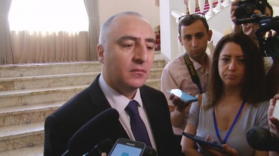 Сейран Оганян был допрошен по делу 1-го Марта в качестве свидетеля, Роберт Кочарян также приглашен на допрос в качестве свидетеля: глава ССС