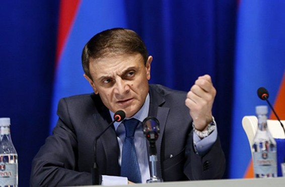 Если бы поскользнувшись получали такие травмы, то с ними ходил бы каждый третий: Осипян