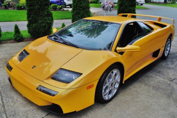 Ինչու՞ է Lamborghini Diablo-ի սեփականատերը ցանկանում էժան գնով վաճառել սուպերքարը