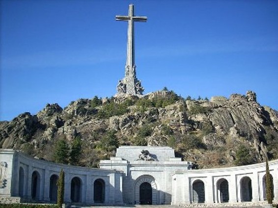 Ֆրանսիսկո Ֆրանկոյի մնացորդները կարտաշիրիմվեն