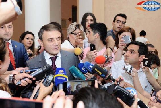 Валерий Осипян прокомментировал сведения, заявленные Арменом Ашотяном об инцидентах во время митинга 2-го октября