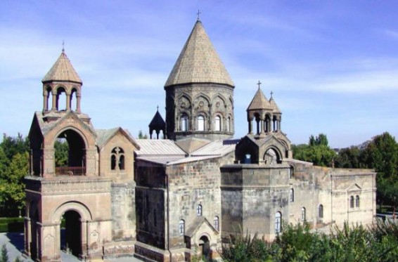 Հայոց եկեղեցիներում կատարվում է հոգեհանգստյան կարգ Շառլ Ազնավուրի հոգու խաղաղության համար