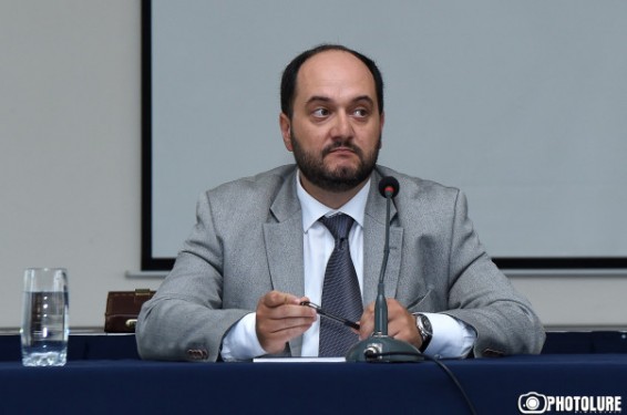 Սերժ Սարգսյանի ժամանակ ռեկտորը մասնակցում էր նախագահական քարոզարշավին՝ հրամանով ինքն իրեն գործուղելով մարզեր. ԿԳ նախարարի ԺՊ