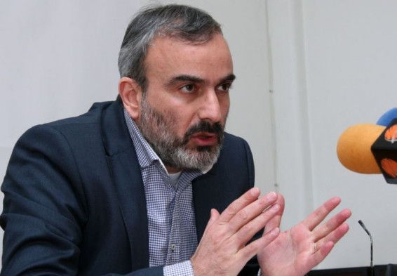 Իսագուլյանը պնդում է՝ Ժիրոն հրաժարվել է նախագահի հրաժարականի պահանջից