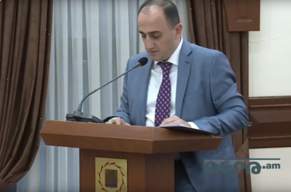 Ինչ համակարգով են աշխատակազմին տրամադրվելու պարգևավճարները. պարզաբանում է փոխքաղաքապետը