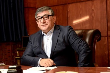 Խաչատուր Սուքիասյան. «Թող գալիք տարում յուրաքանչյուր հայ օջախում տիրեն համերաշխությունը, բարեկեցությունն ու հաջողությունը»