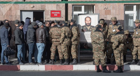 Начальник Генштаба Армении назвал число участников программ 