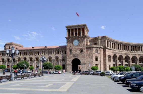 Oպտիմալացման հարցով Կառավարությունը կարծիք է խնդրել նախարարություններից, իսկ թե քանի հաստիք կկրճատվի, դեռևս պարզ չէ