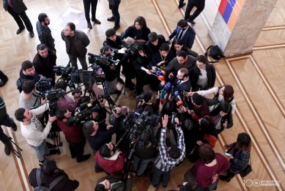 Արարատ Միրզոյանը հերքում է հոգևոր կրթություն ստացած լինելու մասին տեղեկությունները