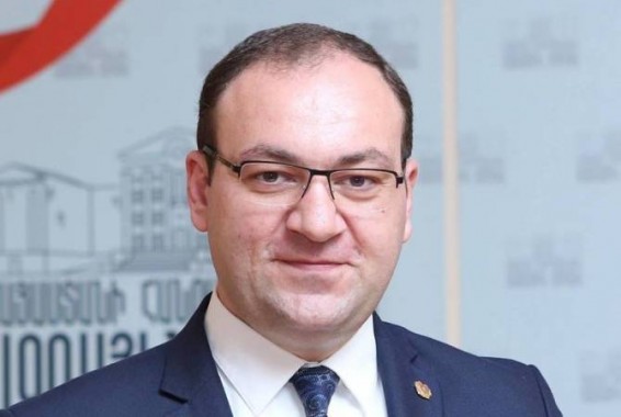 Арсен Бабаян подал заявление об отставке