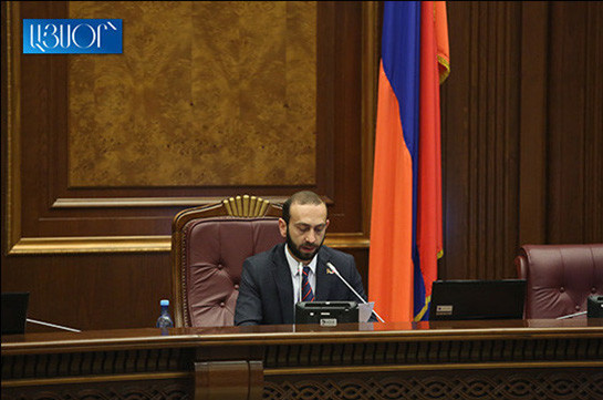 Եթե ստիպված լինեի ընտրել երկու ուժերի՝ ԲՀԿ-ի ու ԼՀԿ-ի միջև, չէի ընտրի ոչ մեկին. Արարատ Միրզոյան