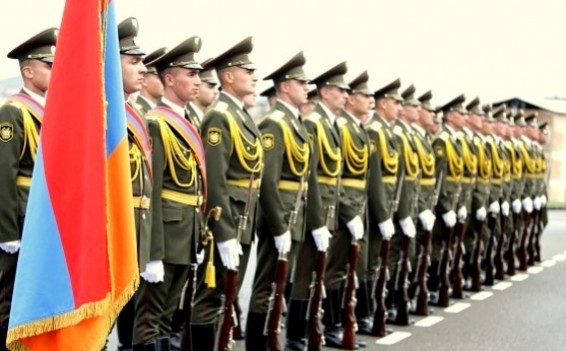 Բանակի օրվա առթիվ ՀՀ և Արցախի բարձրաստիճան պաշտոնյաներն այցելում են Եռաբլուր. ուղիղ