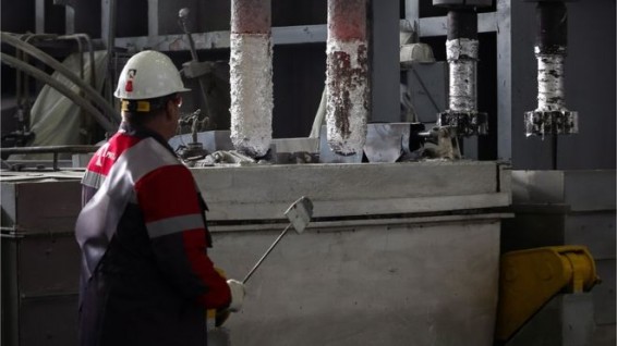 Швейцария стала крупнейшим покупателем алюминия из России. Как так вышло?