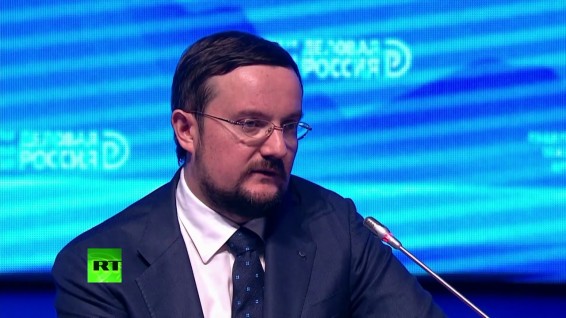 LIVE: Путин участвует в бизнес-форуме «Деловая Россия»