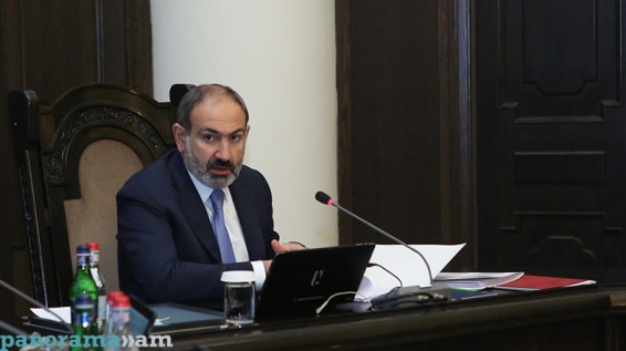 Դուք սարքեք, թող էրեխեքը քանդեն, ոչ թե դուք քանդեք, էրեխեքը քանդելու բան չունենան. Փաշինյան