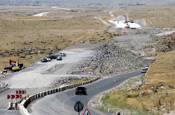 «Հյուսիս-հարավ» ավտոմայրուղու Տրանշ 1-ում ու 2-ում որակի հետ կապված լուրջ խնդիրներ կան. Հակոբ Արշակյան