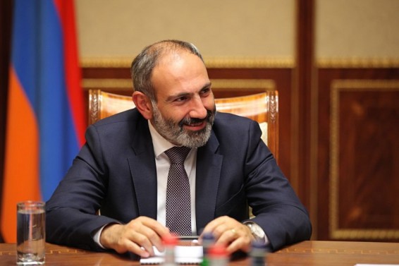 Մտա գրախանութ և գնեցի հետաքրքիր գրքեր․ Նիկոլ Փաշինյան