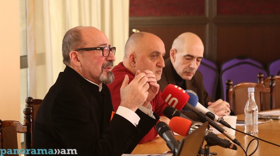Ռեժիսոր. Ես դեռ լուրջ բացատրություն չեմ լսել