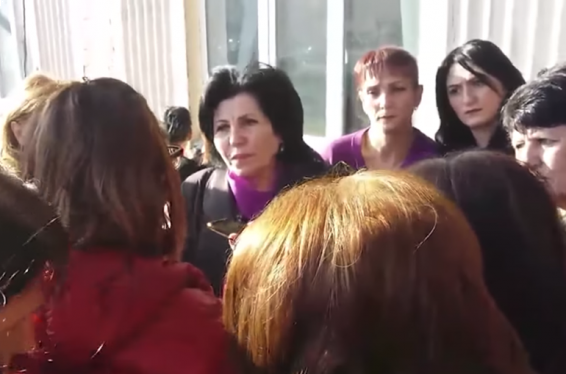 Տնօրենին մարզպետի սպառնալիքների ներքո են նշանակել․ Ավշարի միջնակարգ դպրոցում դասադուլ է