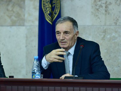 Պատերազմում վախենում են բոլորը, անվախ մարդ չկա, բայց մարդիկ գնում են անձնազոհության. Արկադի Տեր-Թադեւոսյան