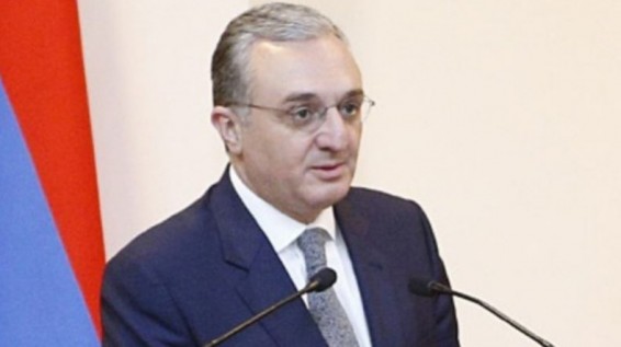 Զոհրաբ Մնացականյանը խորհրդարանում է