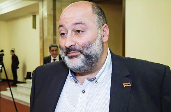 «Եթե 2-3 տարի այս պրոցեսը կրկնվի, անդառնալի պրոցեսներ կսկսվեն». Վարազդատ Կարապետյանը՝ Էրիկ Գրիգորյանին