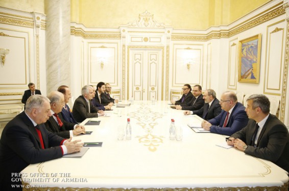 Սփյուռքահայ մի խումբ գործարարներ վարչապետին են ներկայացրել տարբեր ներդրումային ծրագրեր
