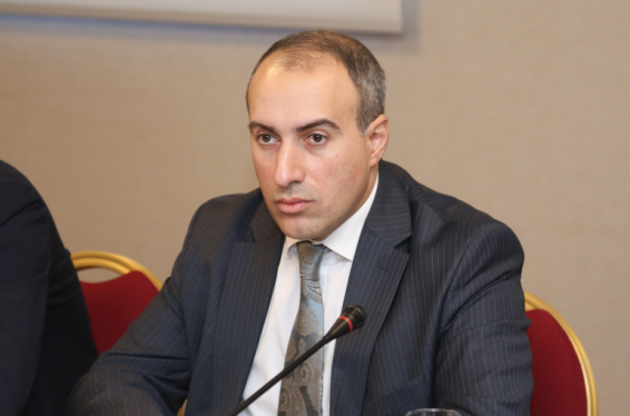 Սուրեն Քրմոյանը նշանակվել է փոխվարչապետի խորհրդական